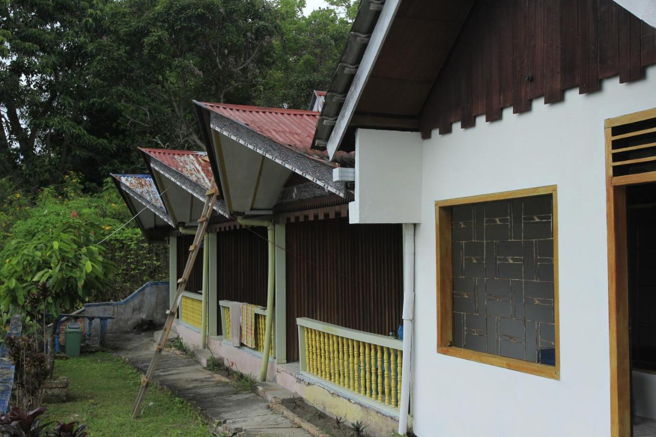 Sony Cottage Samosir Island Exterior foto