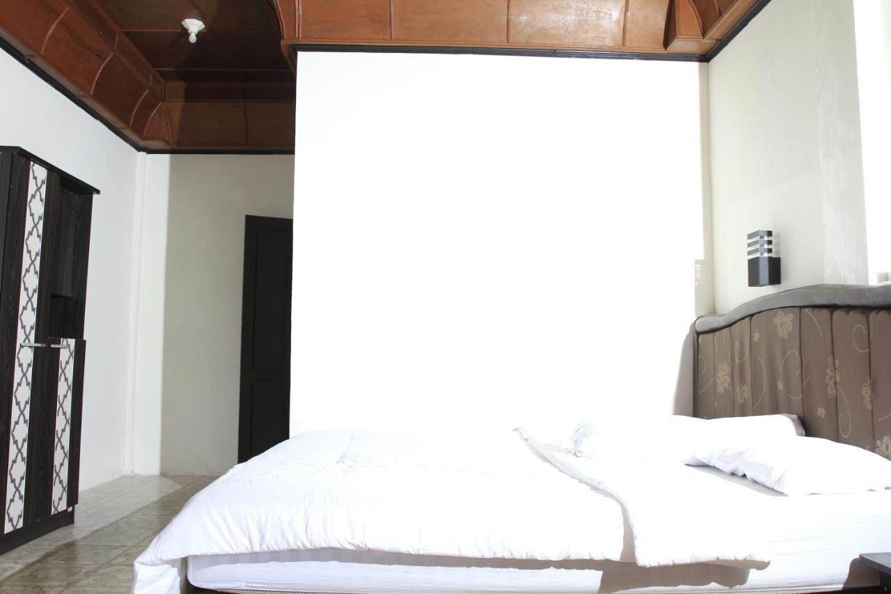 Sony Cottage Samosir Island Exterior foto